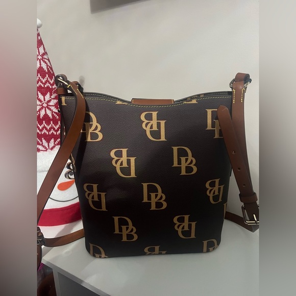 NWT Brown Dooney And Bourke Monogram Ridley Women's Shoulder Bags - Picture 9 of 16